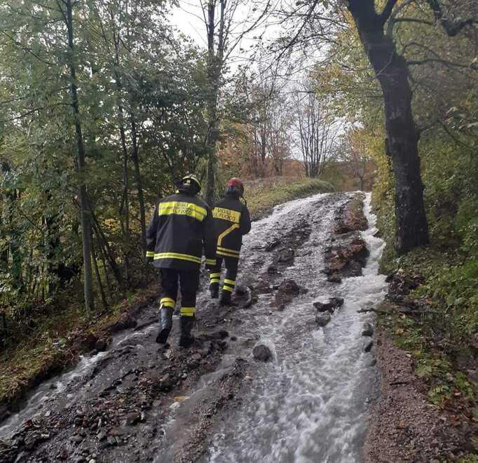 Maltempo sull'Appennino modenese: una famiglia rimane isolata a Frassinoro<br>
