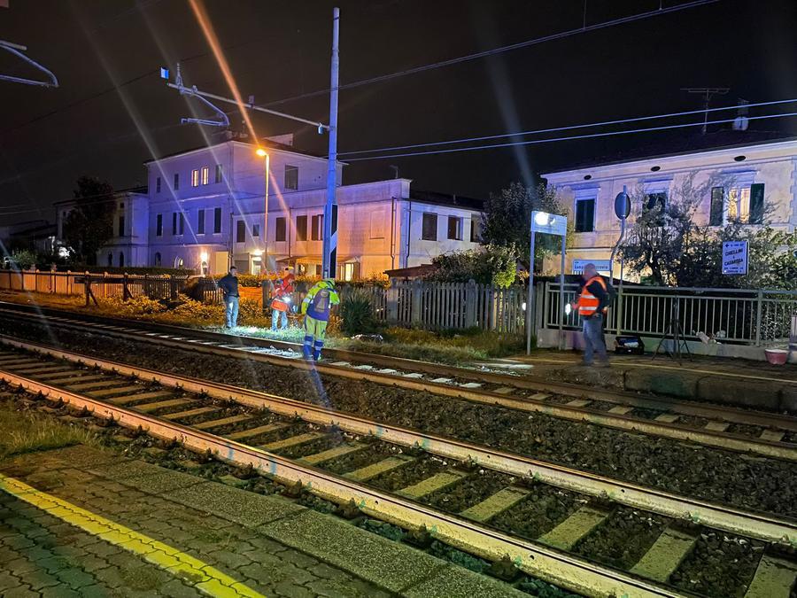 Muore investito da un treno alla stazione di Cascina: ritardi sulla linea Pisa-Firenze