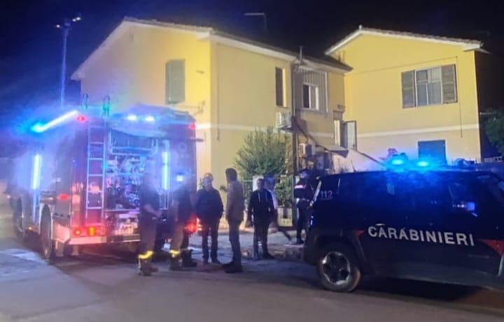 Incendio in un’abitazione, i carabinieri salvano una donna a Uta
