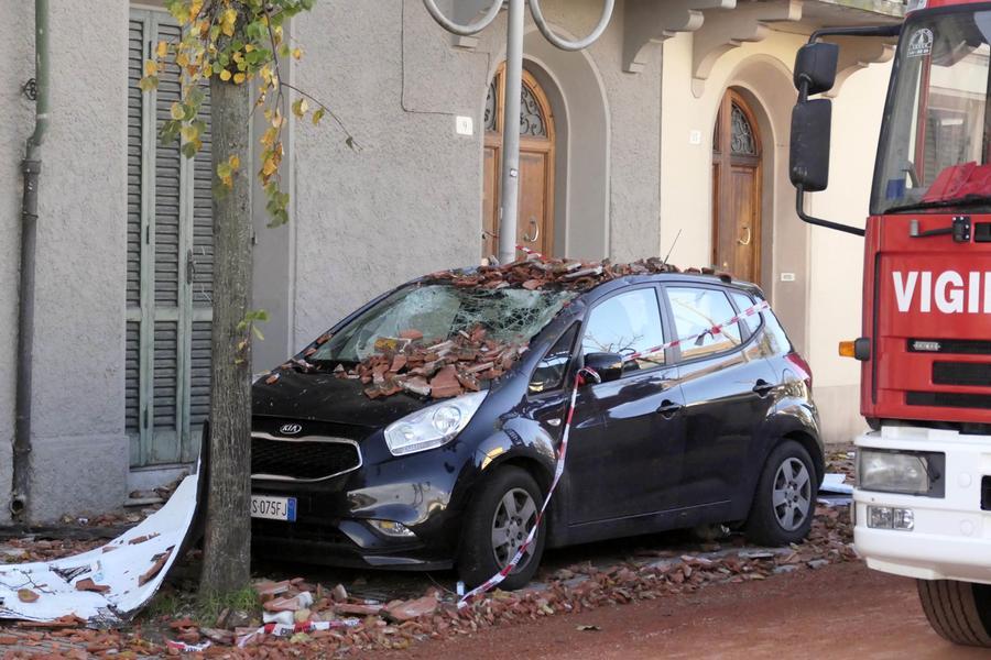 Maltempo, la Versilia chiude in anticipo per allerta meteo