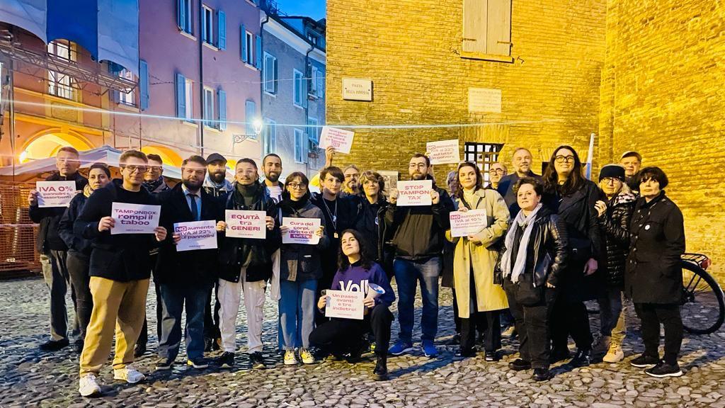 Modena. Protesta in centro contro la Tampon Tax