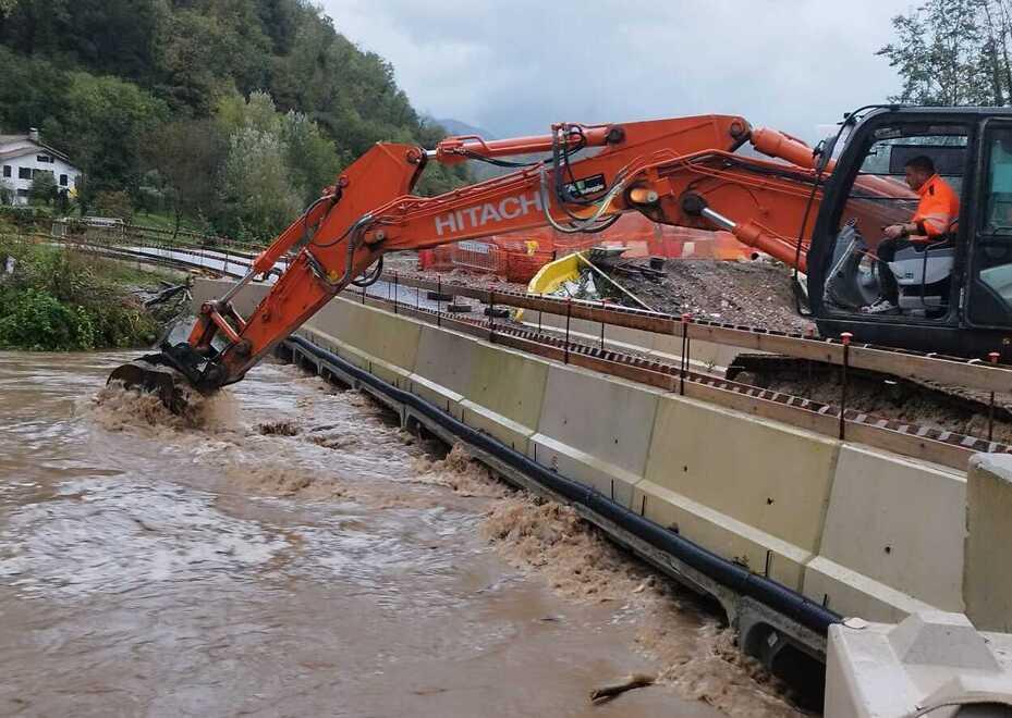 Scuole chiuse in Garfagnana: si temono frane e smottamenti