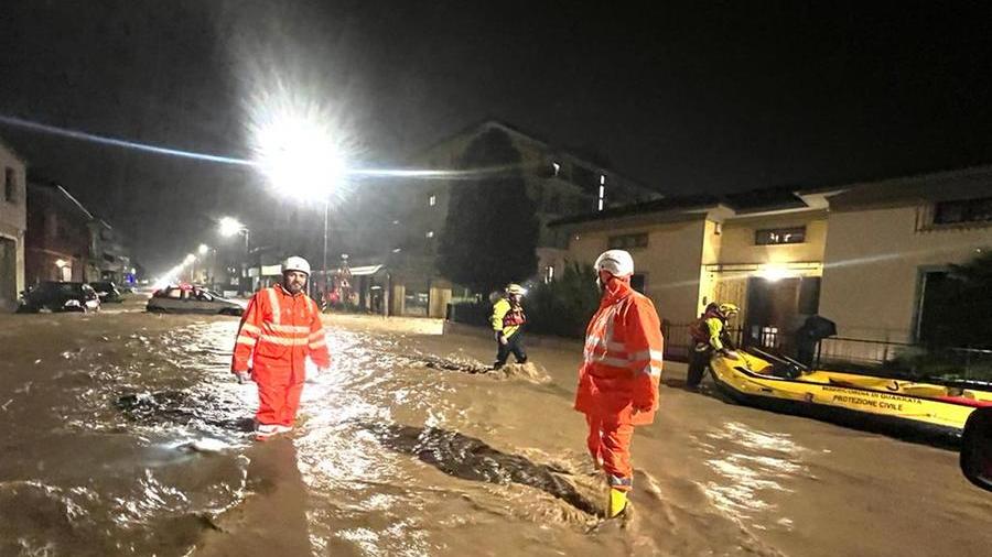 Quarrata e la Piana sott’acqua. Isolato il San Baronto. Giani dichiara lo stato di emergenza regionale – Video