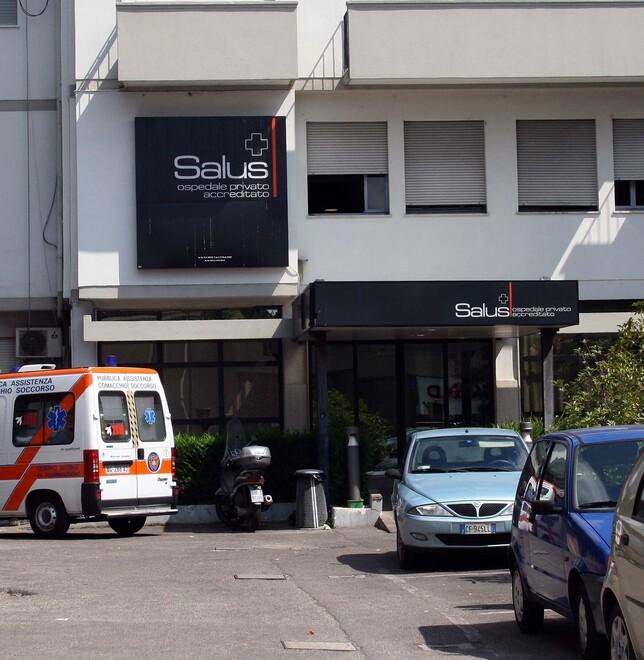 Salus e Quisisana, è allarme. «A Ferrara dall’Asl stop ai ricoveri, i posti letto restano vuoti»