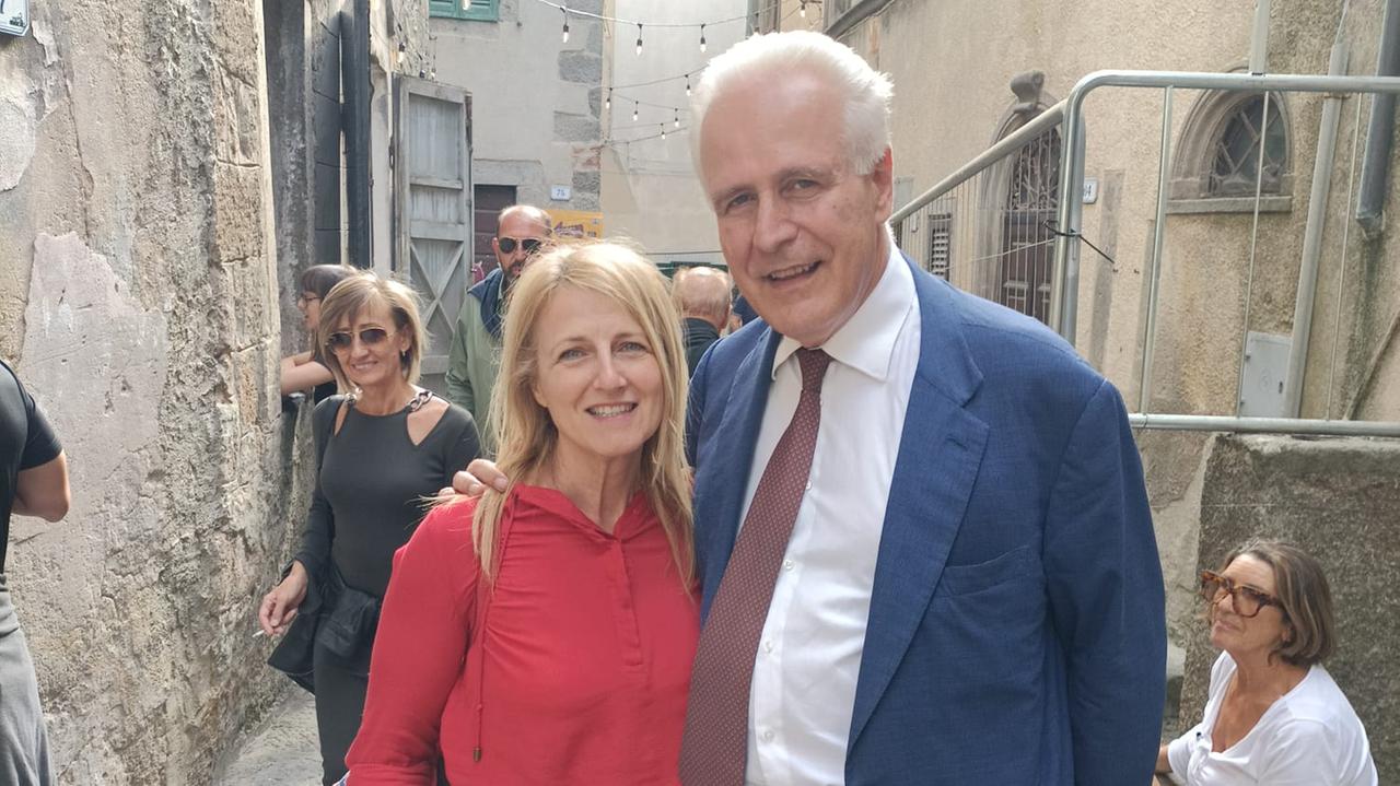 Vincenza Direnzo con il presidente della Regione Eugenio Giani