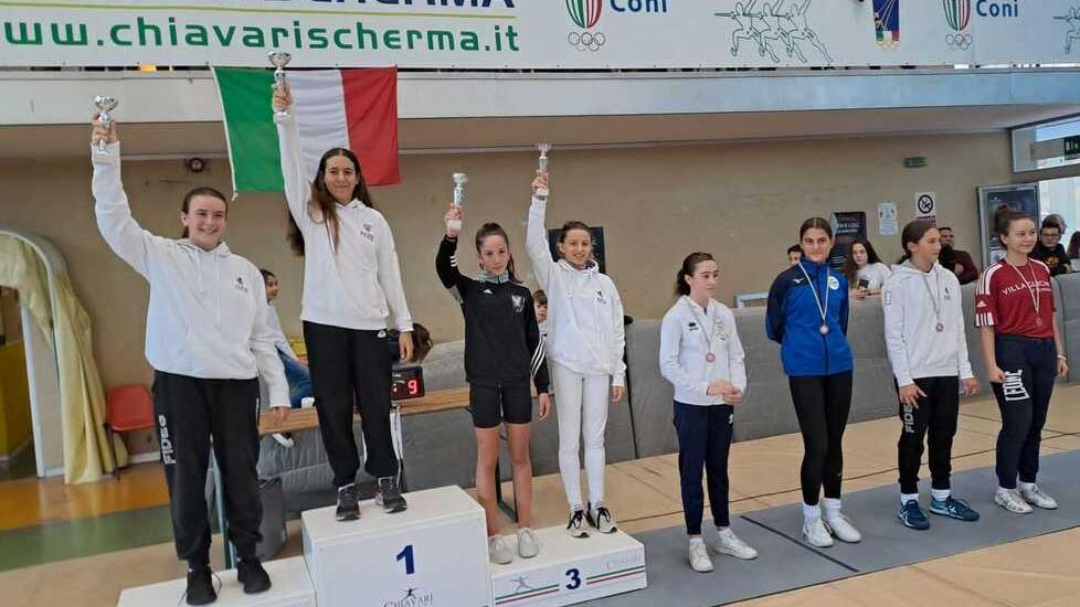 Podio sciabola Allieve: Anna Torre (1) Giulia Saracaj (2); Diletta Farneti (3) Aurelia Personi (7)