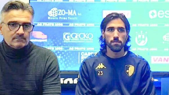 Giordano Trovade (a destra) durante la conferenza stampa