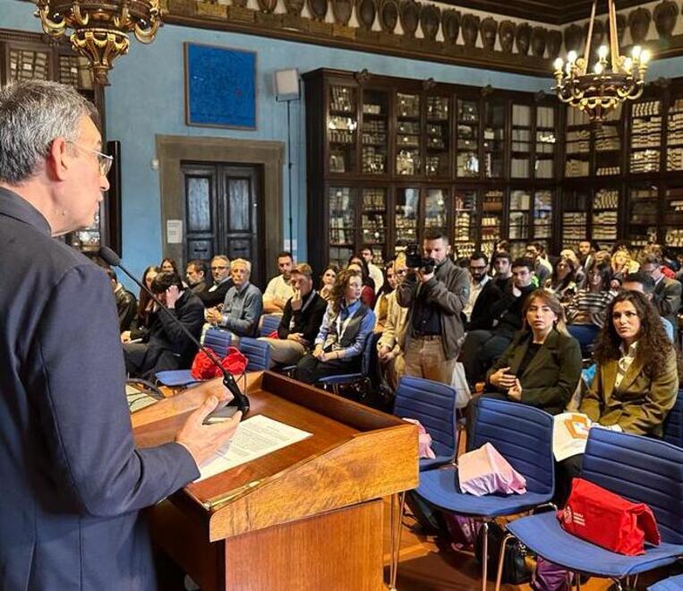 Pisa, alla scuola Normale la festa a metà: «Una nostra studentessa bloccata a Gaza»