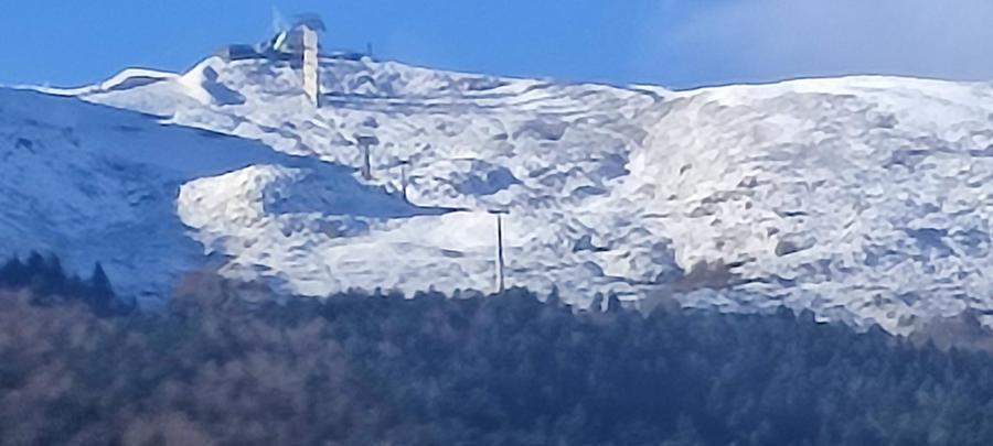 Abetone, ecco la prima neve della stagione: quando si potrà sciare?