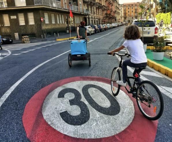 Una città a 30 chilometri orari: la rete Aria lancia una petizione<br type="_moz" />

