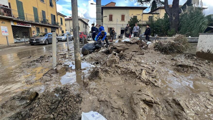 Il fango nel centro di Quarrata