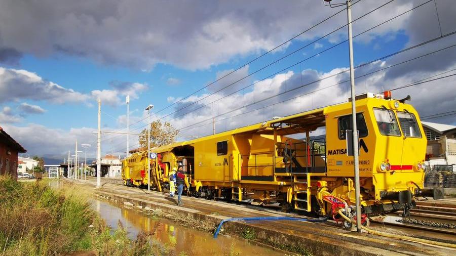 Alluvione, ripresa la circolazione dei treni tra Prato e Pistoia