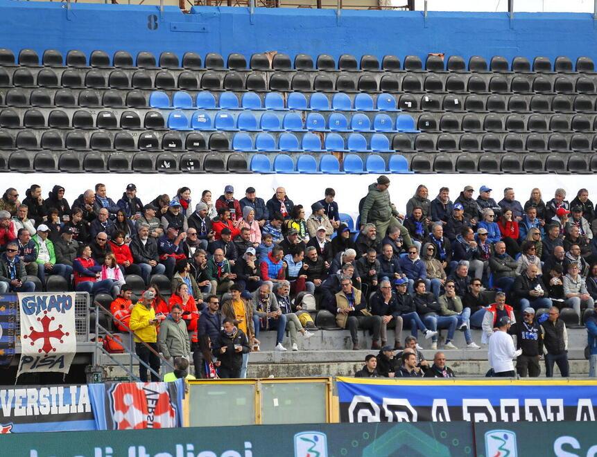 Pisa, il match col Como vissuto nella gradinata “ristretta”. «Brutto vedere così poca gente»