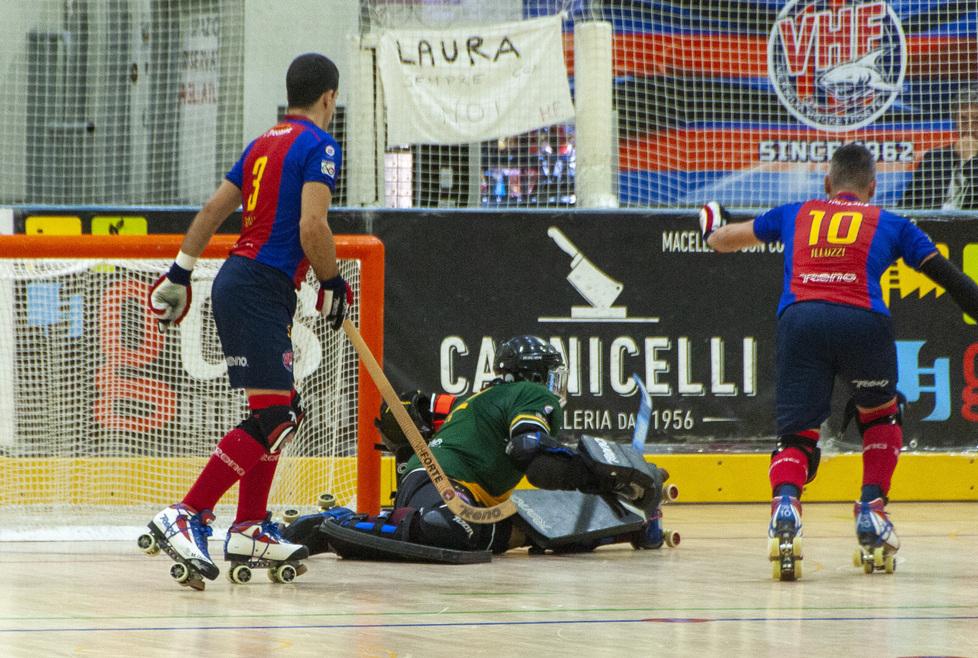 Gnata difende la porta rossoblù