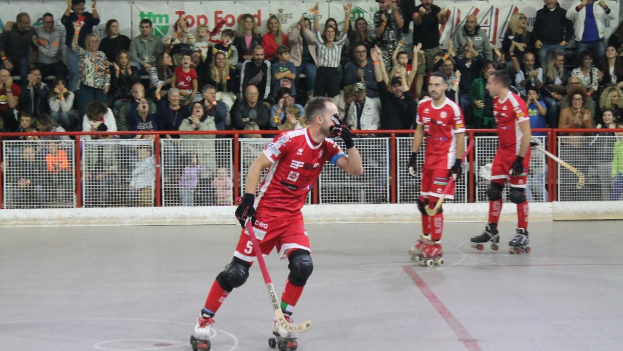 Capitan Pablo Saavedra durante una esultanza