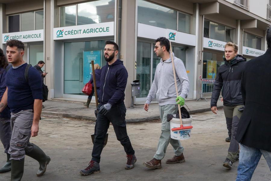 Alluvione, Fiorentina-Juventus si gioca. Renzi attacca le istituzioni: «Non è logico». Nardella: «Decide la Lega, ho parlato anche con Piantedosi»