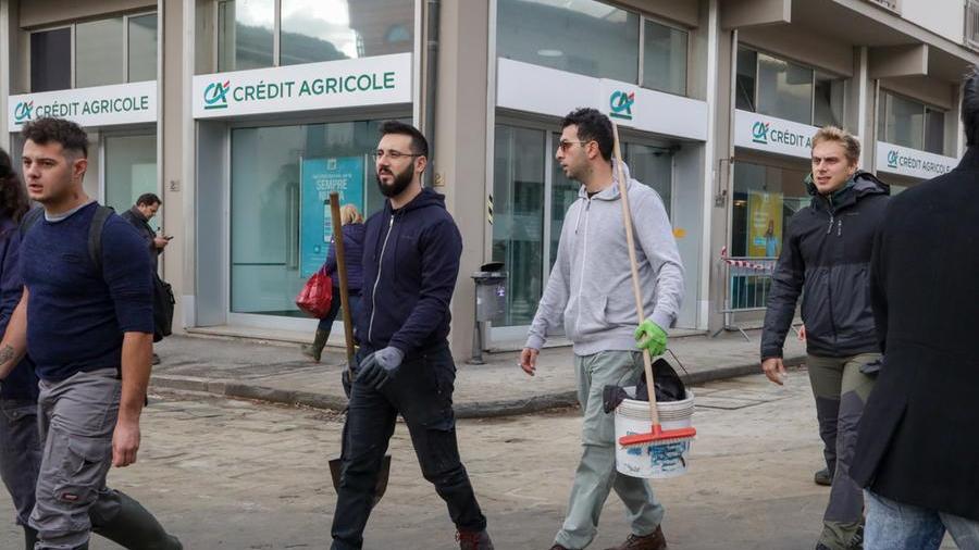Alluvione, Fiorentina-Juventus si gioca. Renzi attacca le istituzioni: «Non è logico». Nardella: «Decide la Lega, ho parlato anche con Piantedosi»
