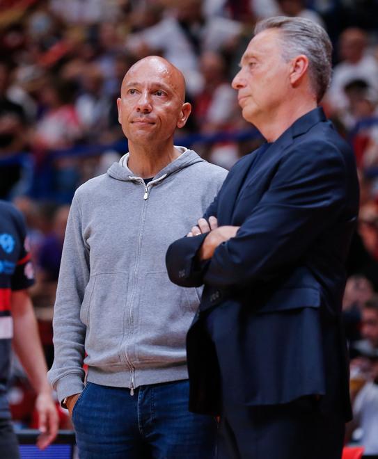 Un'altra sconfitta della Dinamo, il presidente Stefano Sardara: «Il coach non si discute»