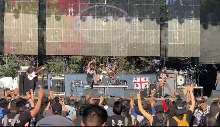 
	La band nuorese Awake for Days a Citt&agrave; del Messico

