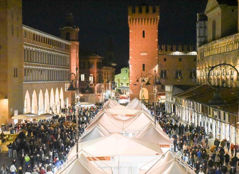 Ferrara. Food Festival, il dilemma: tre o quattro giorni nel 2024?<br type="_moz" />
