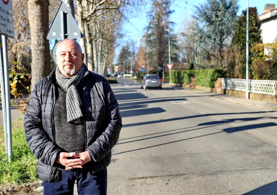 Modena. Al Villaggio Zeta residenti in piazza: «Siamo stanchi di essere derubati» 