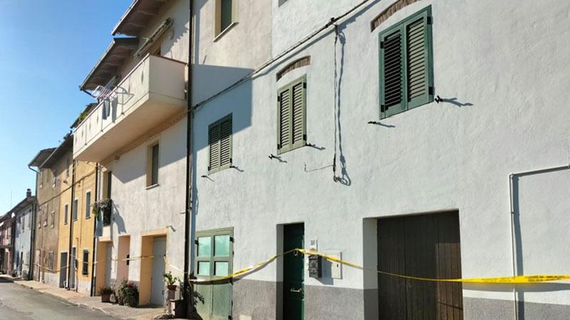 La collina “minaccia” le abitazioni: nove famiglie sfollate a Montecalvoli