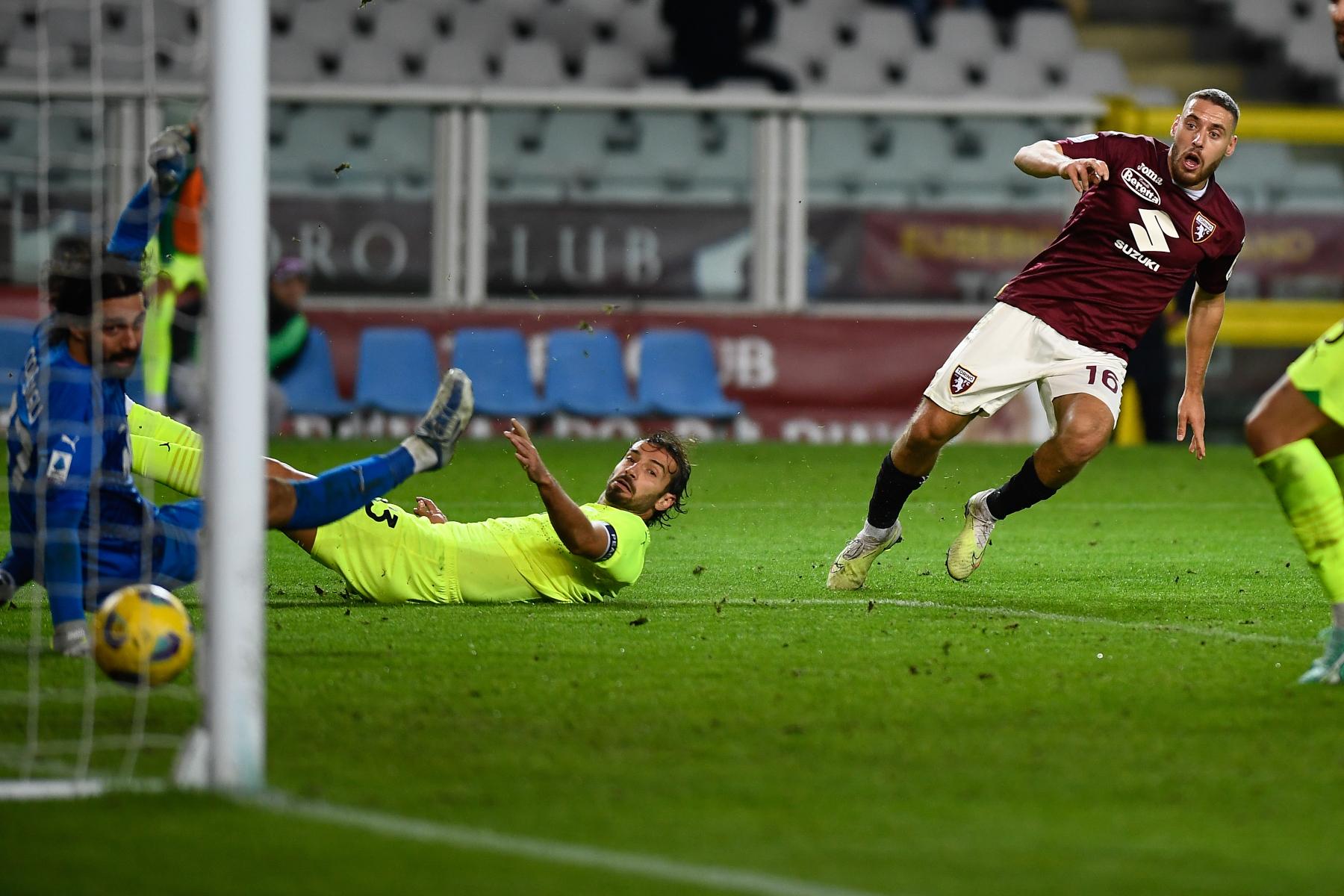 Sassuolo tra errori e presunzione: viaggio nella crisi neroverde