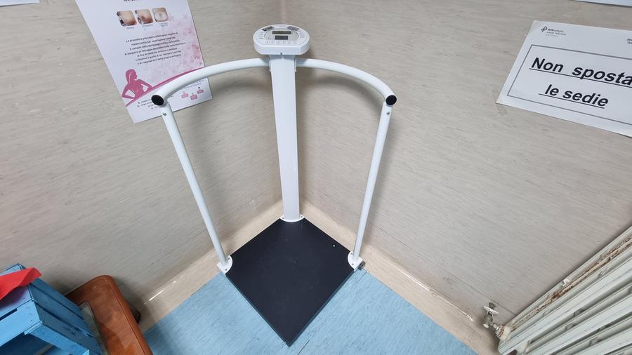 
	Una delle due bilance pesapersone con supporti

