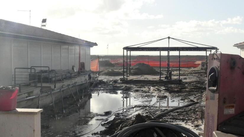
	Gli effetti dell&rsquo;ondata di maltempo su uno stabilimento balneare a Viareggio

