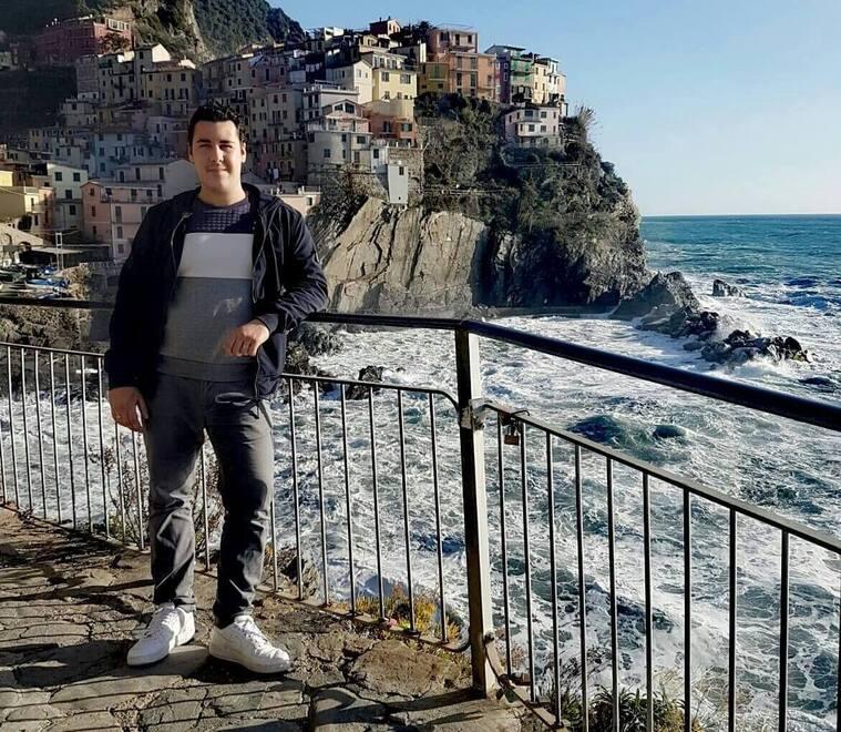 Massa, padre muore a 31 anni: lo trova la moglie tornando a casa