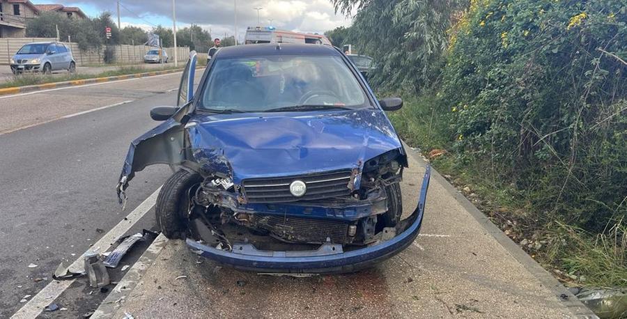 Sassari, incidente in via Milano: due persone ferite