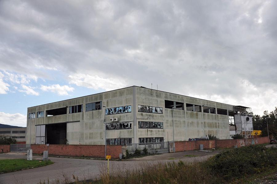 
	In foto (di Giancarlo Grassi) la struttura dell&rsquo;ex Agrideco a Scarlino in localit&agrave; La Botte

