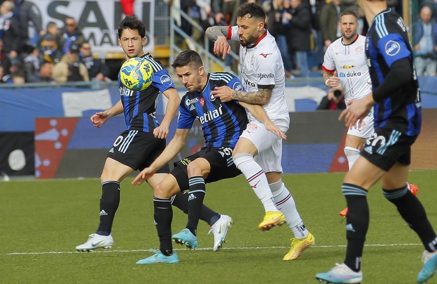 Pisa, la sfida infinita con mister Bisoli: bestia nera dei nerazzurri
