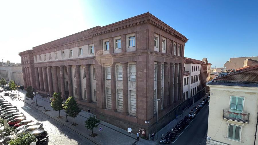 Sassari la sede del tribunale in via Roma