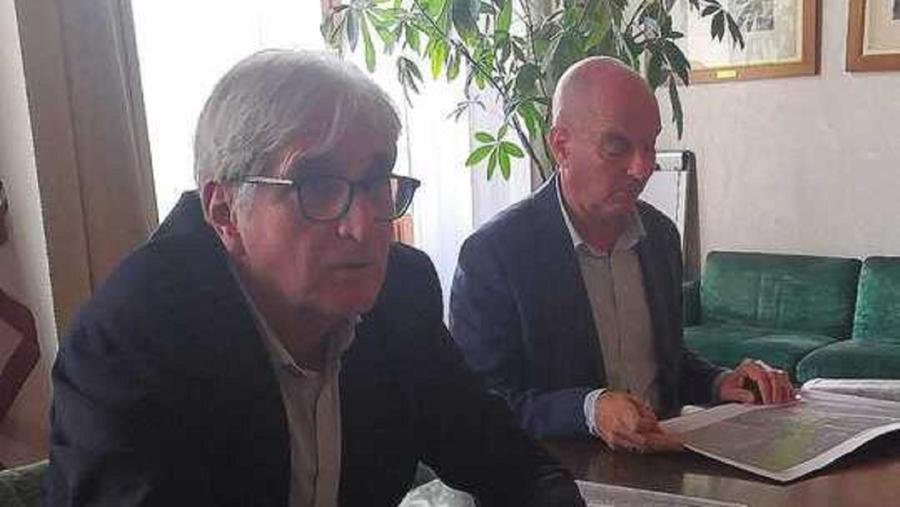 Il presidente dell'Authority, Luciano Guerrieri, col sindaco Luca Salvetti