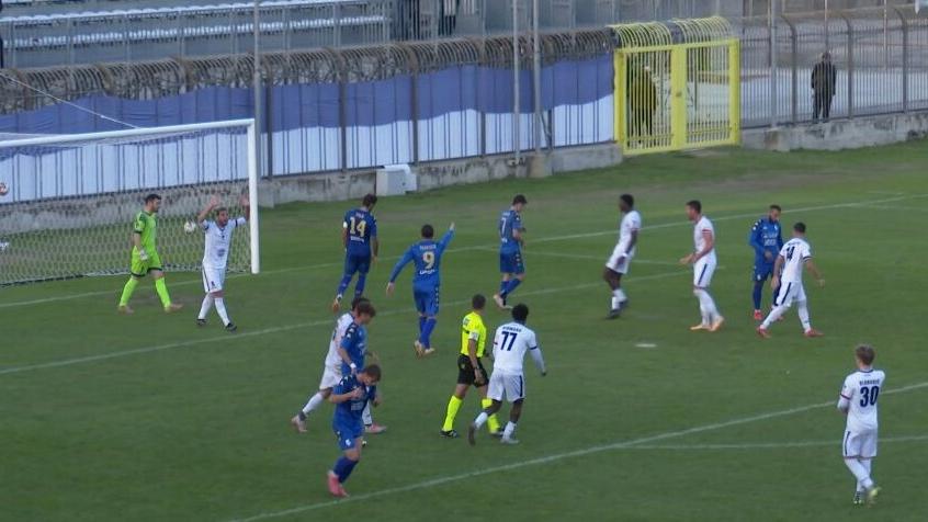 Un derby per ritrovare il filo