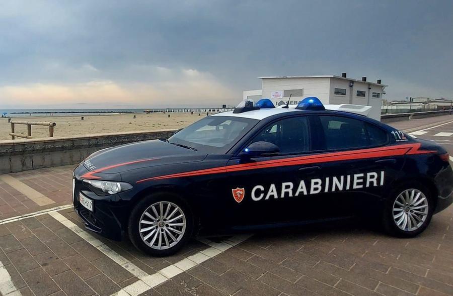 Comacchio, ha materiale pedopornografico, arrestato 46enne