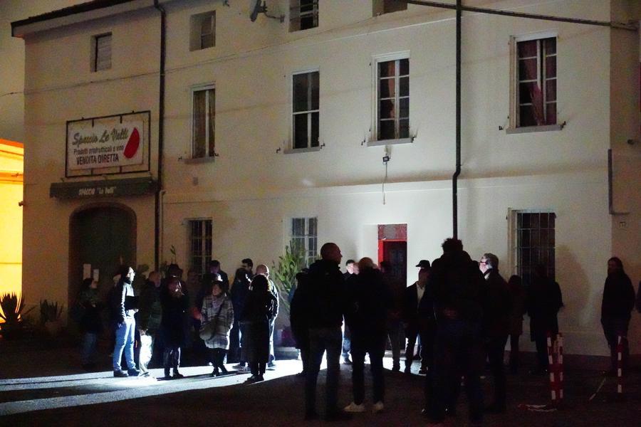 
	Il sopralluogo al buio sul luogo del delitto

