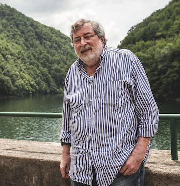 Guccini presenta le “Canzoni da osteria” e una “Bella Ciao” internazionale per le donne iraniane