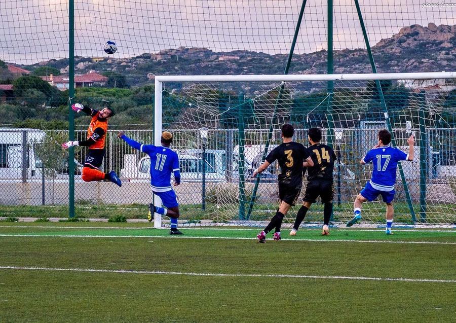 Il big match dell’Eccellenza tra Ilva e Tempio finisce senza gol