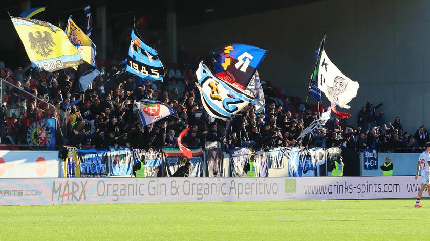 L’esultanza degli oltre 300 tifosi nerazzurri presenti al Druso: hanno visto proprio il Pisa che volevano