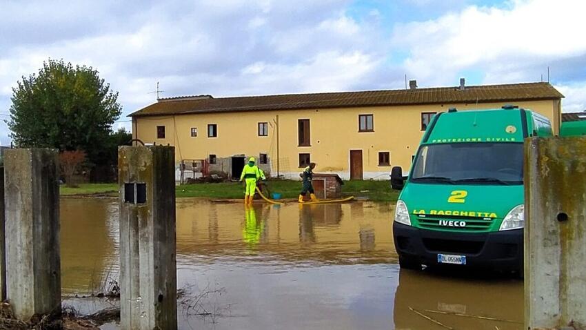 Alluvione in Toscana, sommersi tre volte in 8 giorni: «Così nemmeno nel 1966» – Video