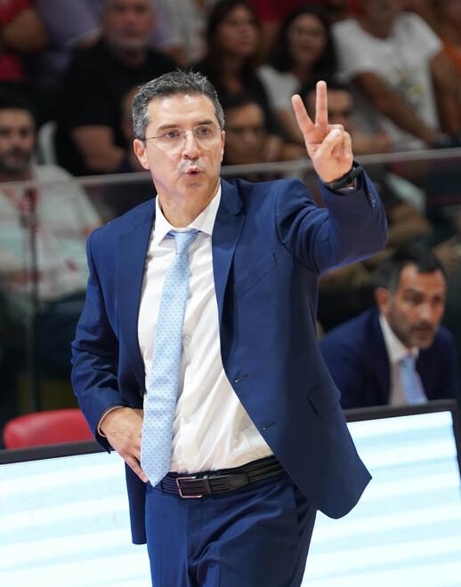 Unahotels, basta distrarsi