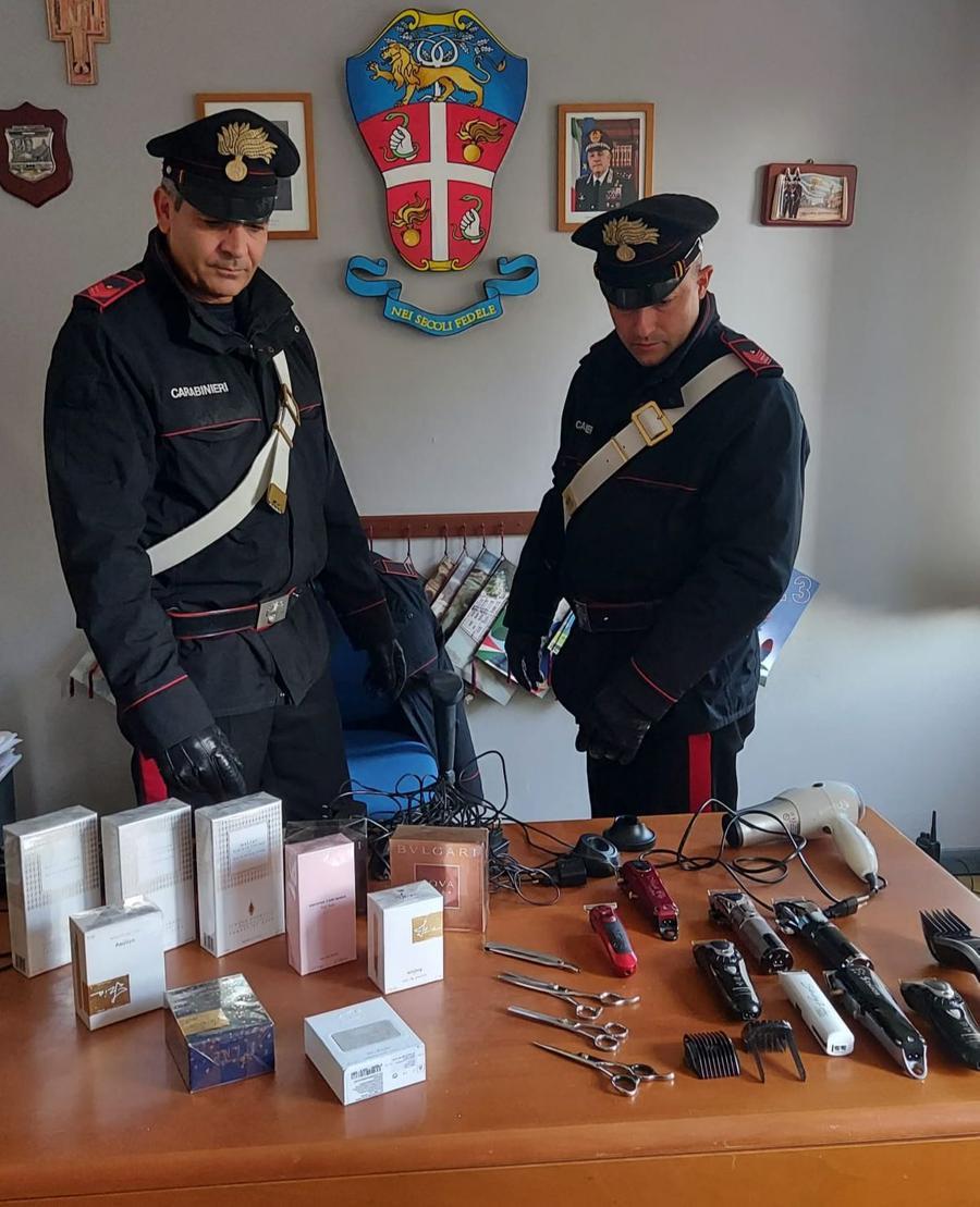 Medolla. Scoperti con merce rubata: denunciati per ricettazione