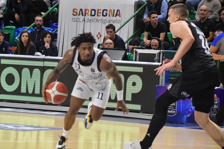 La Dinamo schianta la capolista Trento