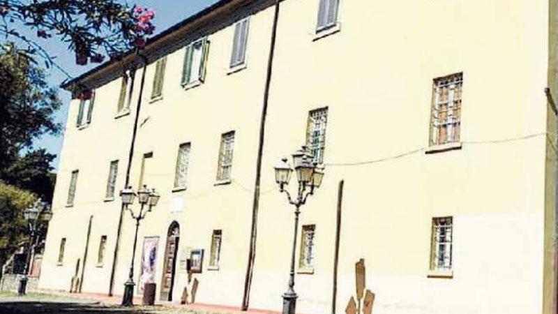 Cecina, ascensore rotto a Villa Guerrazzi: «Sollecitiamo da oltre un mese»