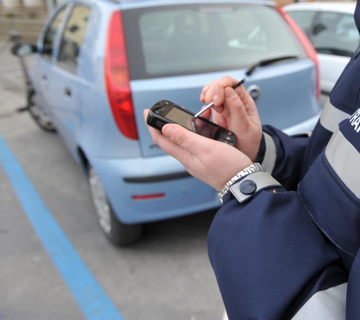 Una multa per sosta vietata