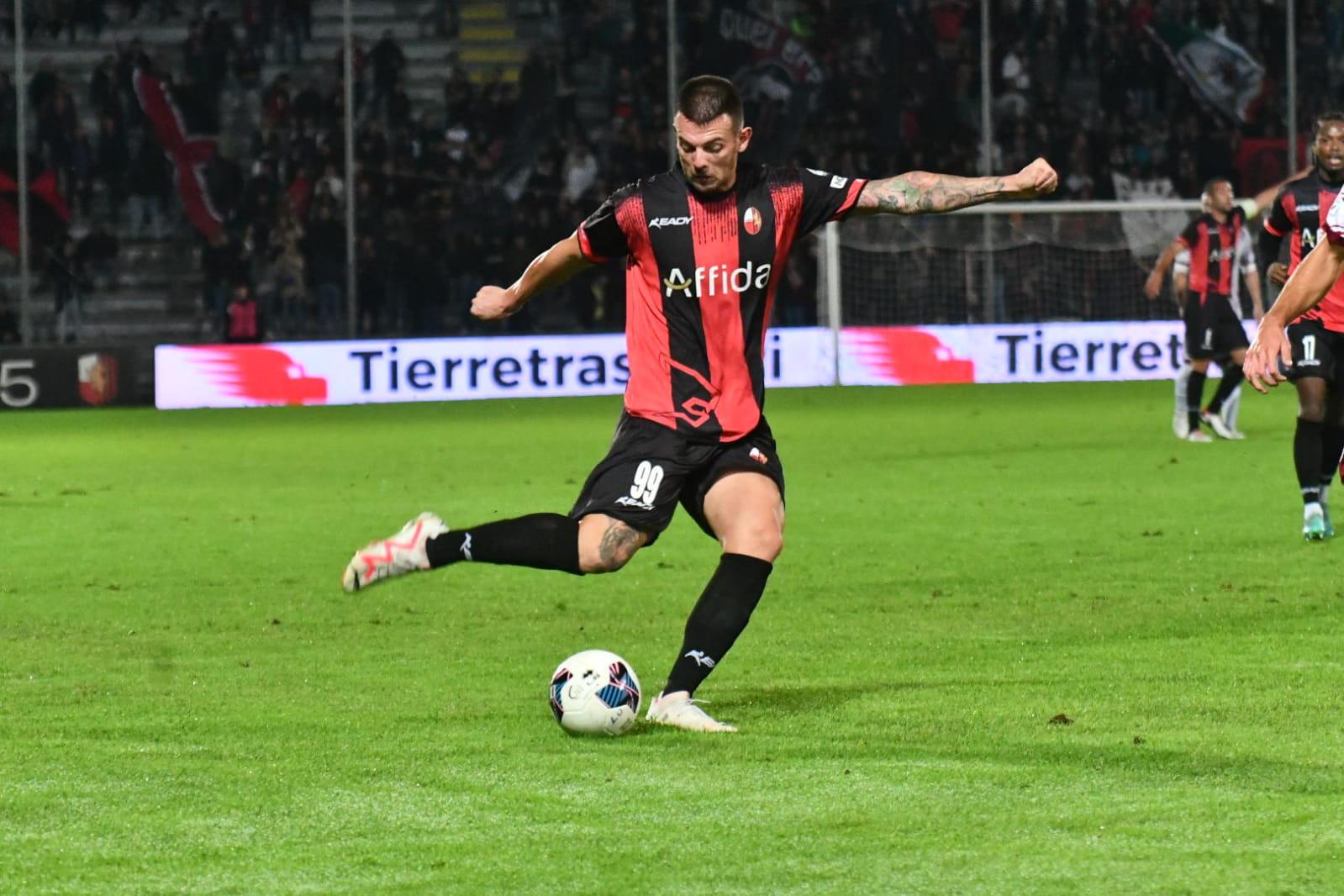 Simone Magnaghi, attaccante della Lucchese