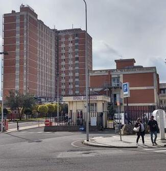 «Mia suocera lasciata al pronto soccorso di Nuoro sola e sporca per più di 20 ore»