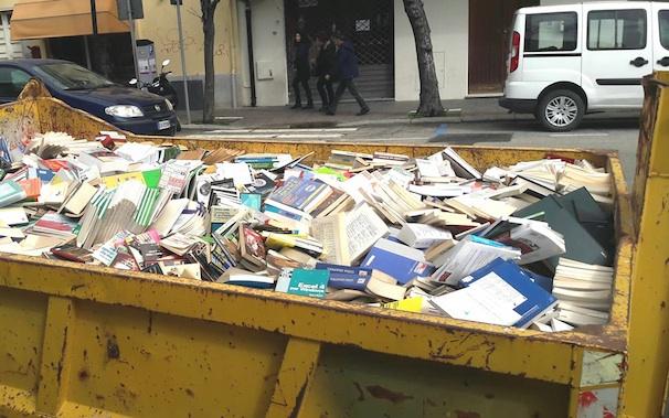 A Tempio libri e vestiti hanno una seconda vita: è l’arte del dono e dello scambio